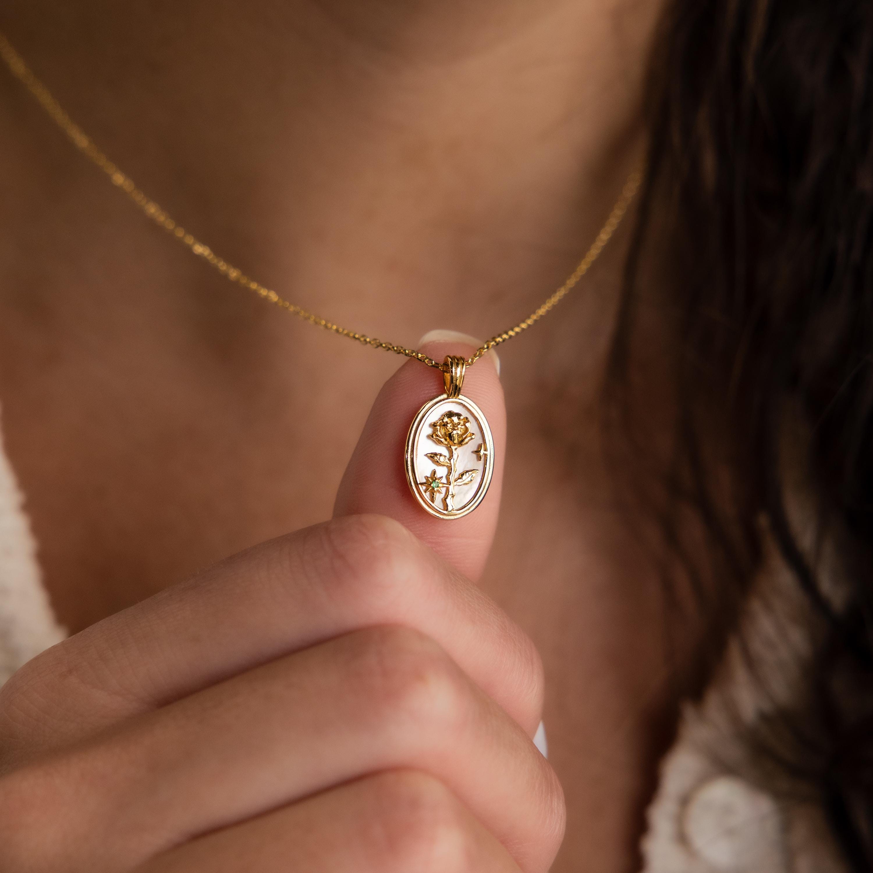 Birth Flower Necklace - المرأة الفولاذ المقاوم للصدأ زهرة قلادة